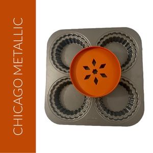 Chicago Metallic Nonstick Mini Pie Pan Set (Retired, No Longer Produced)